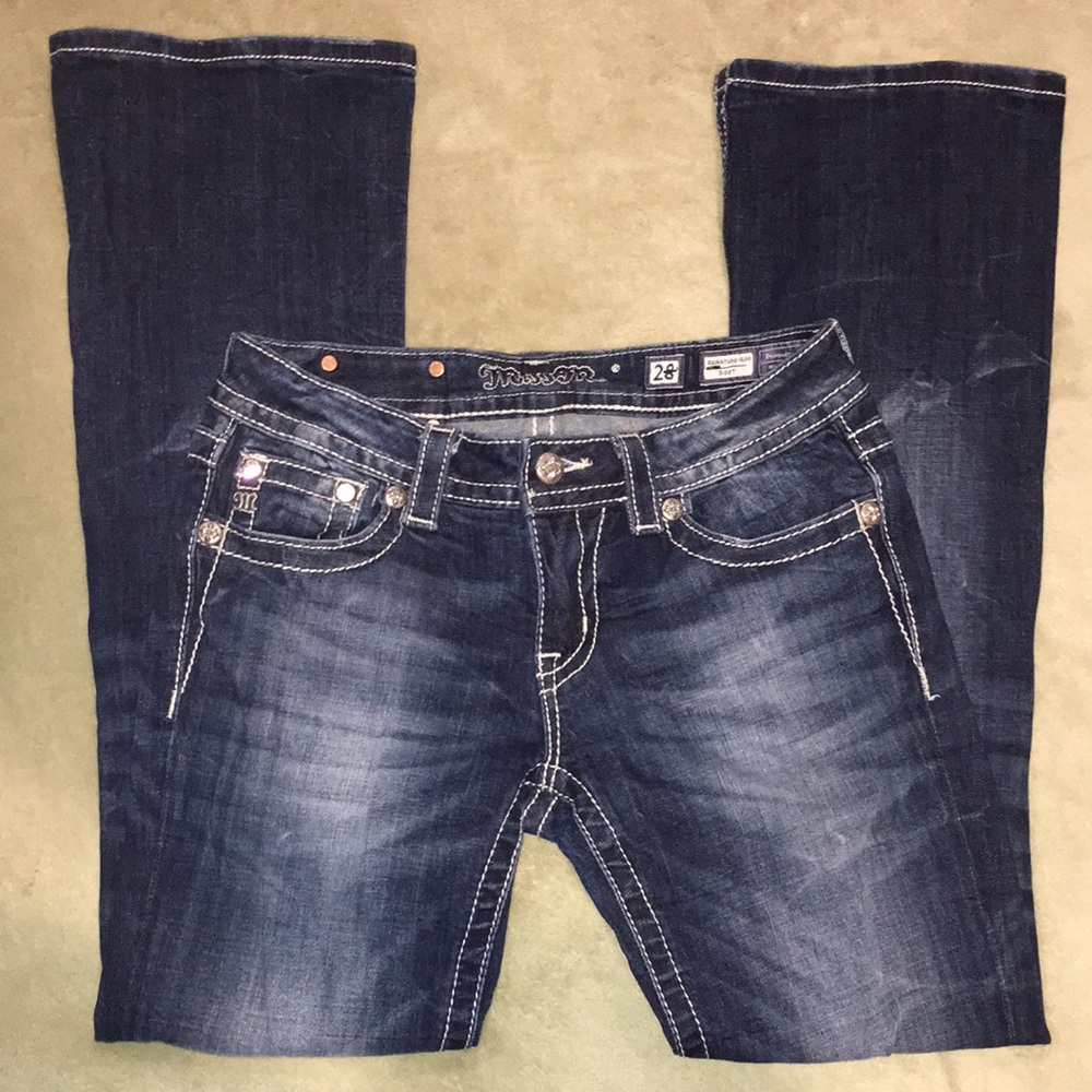 MISS ME Buckle Signature Rise Boot cut jeans!